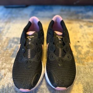 NEW! NIKE Women's Renew Run Running Shoe Size 8.5